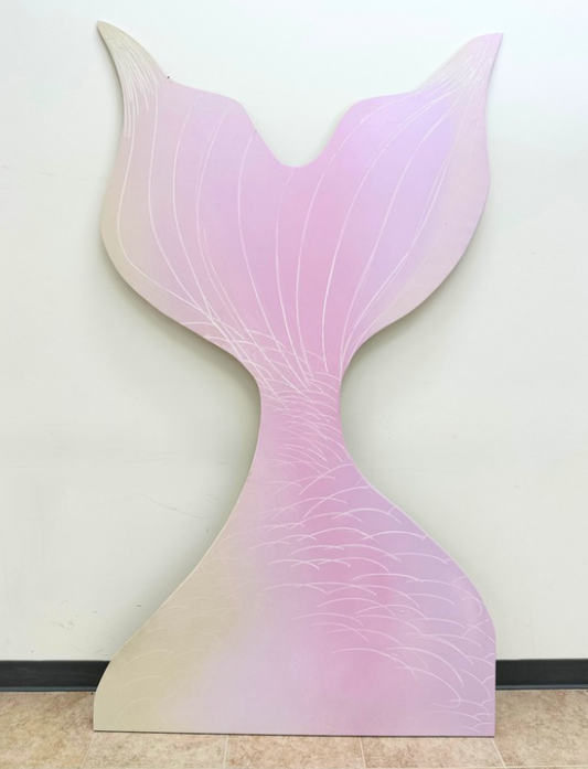 Rent wood  Mermaid tail 7ft